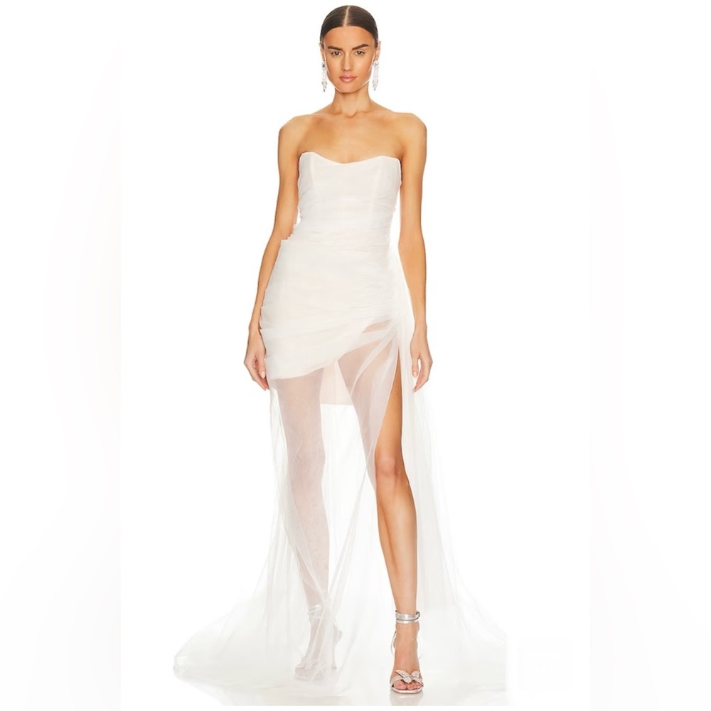 The Bar Cleo Gown in Blanc